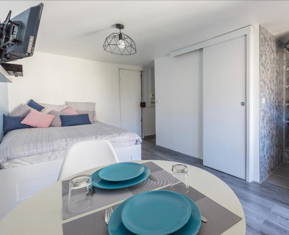 PARIS 9e·18m²·studio·With furniture[Paris Rental]
