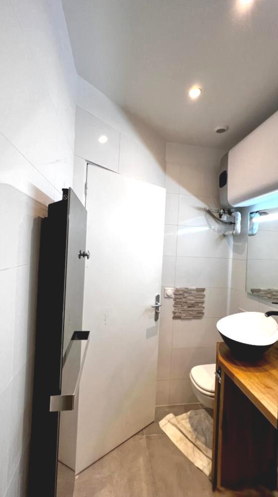 PARIS 3지역·22m²·studio·가구 없음[프랑스 부동산,프랑스 아파트 매매,파리 집 구하기,프랑스 임대 부동산,프랑스 부동산 투자,프랑스 아파트 임대 방법,파리 집 계약 절차,프랑스 부동산 세금 정보,프랑스 부동산 중개인 추천,프랑스 주택 임대 시세,프랑스 주택 관리 서비스,프랑스 아파트 월세,프랑스 단기 임대,파리 집 임대,프랑스 월세 계약,프랑스 월세 시세,파리 임대 집 추천,프랑스 임대,프랑스 월세 ,프랑스 부동산 임대 서비스,프랑스 부동산 중개,프랑스 부동산 에이전시,파리 부동산 중개인,프랑스 부동산 매물,파리 부동산 에이전시 추천,파리 현지 부동산 상담,파리 부동산 거래 대행,프랑스 부동산 시세 조회,프랑스 부동산 서비스,파리 부동산 에이전시,프랑스 부동산 전문가,프랑스 부동산 거래 팁,프랑스 주택 중개 플랫폼,파리 유학생 ,프랑스 유학 집 구하기,파리 학생 기숙사 임대,프랑스 유학생 월세 아파트,프랑스 유학 임대 계약,파리 유학 생활 집 구하기,프랑스 유학생 쉐어하우스,프랑스 가족용 주택 매매,파리 가족 아파트 임대,프랑스 어린이 학교 근처 집,프랑스 이민 주택 ,맞춤형 부동산 서비스,파리 단기 임대 아파트,프랑스 출장용 주택,파리 월 단위 임대]