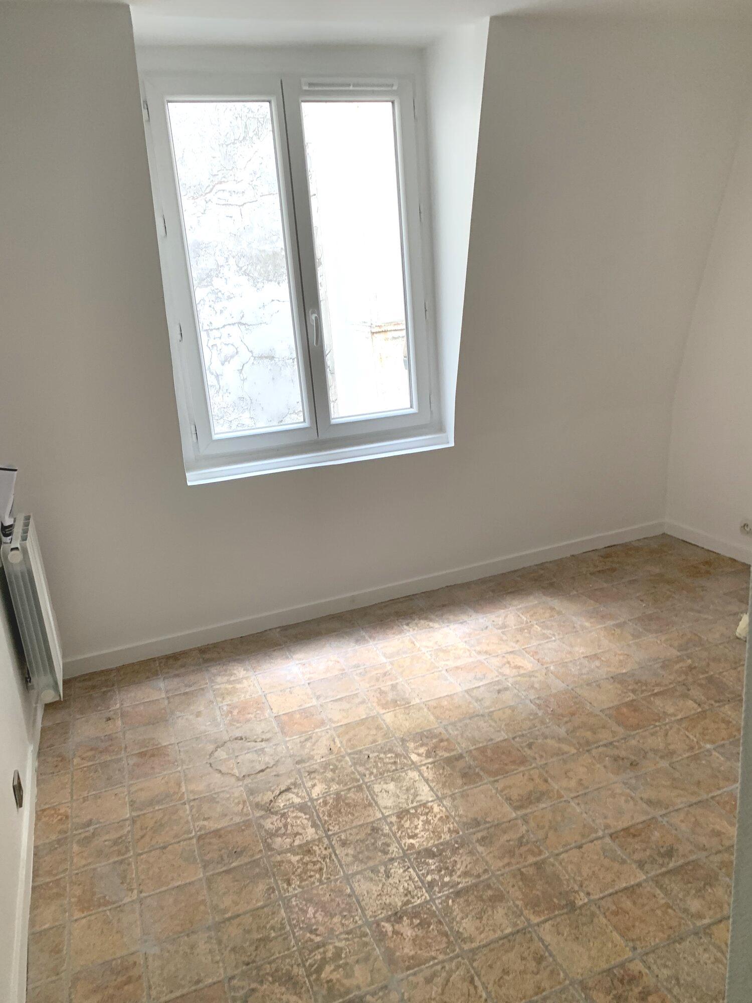PARIS 1e·12m²·studio·No furniture·Long-term only[Paris Rental]