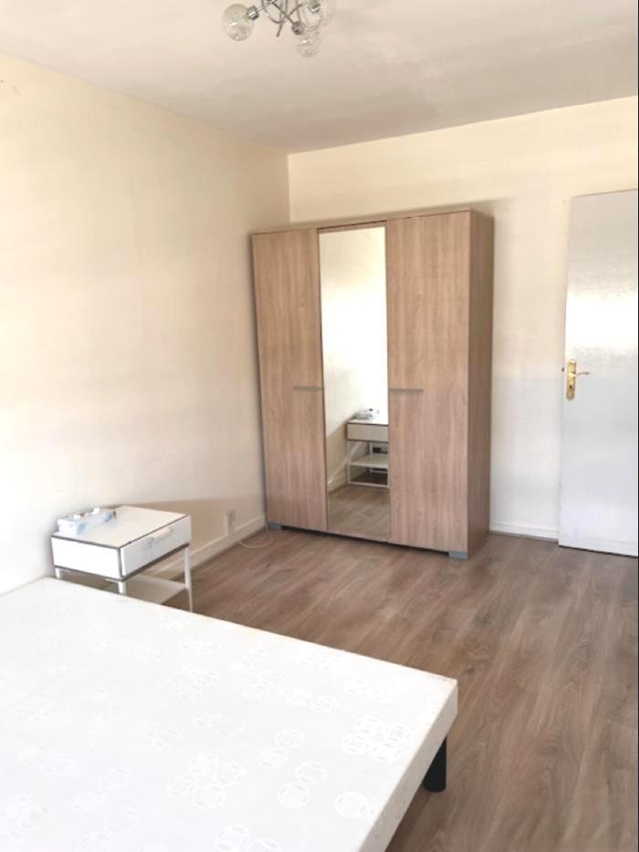 Colombes 92지역·80m²·아파트·가구[프랑스 부동산,프랑스 아파트 매매,파리 집 구하기,프랑스 임대 부동산,프랑스 부동산 투자,프랑스 아파트 임대 방법,파리 집 계약 절차,프랑스 부동산 세금 정보,프랑스 부동산 중개인 추천,프랑스 주택 임대 시세,프랑스 주택 관리 서비스,프랑스 아파트 월세,프랑스 단기 임대,파리 집 임대,프랑스 월세 계약,프랑스 월세 시세,파리 임대 집 추천,프랑스 임대,프랑스 월세 ,프랑스 부동산 임대 서비스,프랑스 부동산 중개,프랑스 부동산 에이전시,파리 부동산 중개인,프랑스 부동산 매물,파리 부동산 에이전시 추천,파리 현지 부동산 상담,파리 부동산 거래 대행,프랑스 부동산 시세 조회,프랑스 부동산 서비스,파리 부동산 에이전시,프랑스 부동산 전문가,프랑스 부동산 거래 팁,프랑스 주택 중개 플랫폼,파리 유학생 ,프랑스 유학 집 구하기,파리 학생 기숙사 임대,프랑스 유학생 월세 아파트,프랑스 유학 임대 계약,파리 유학 생활 집 구하기,프랑스 유학생 쉐어하우스,프랑스 가족용 주택 매매,파리 가족 아파트 임대,프랑스 어린이 학교 근처 집,프랑스 이민 주택 ,맞춤형 부동산 서비스,파리 단기 임대 아파트,프랑스 출장용 주택,파리 월 단위 임대]