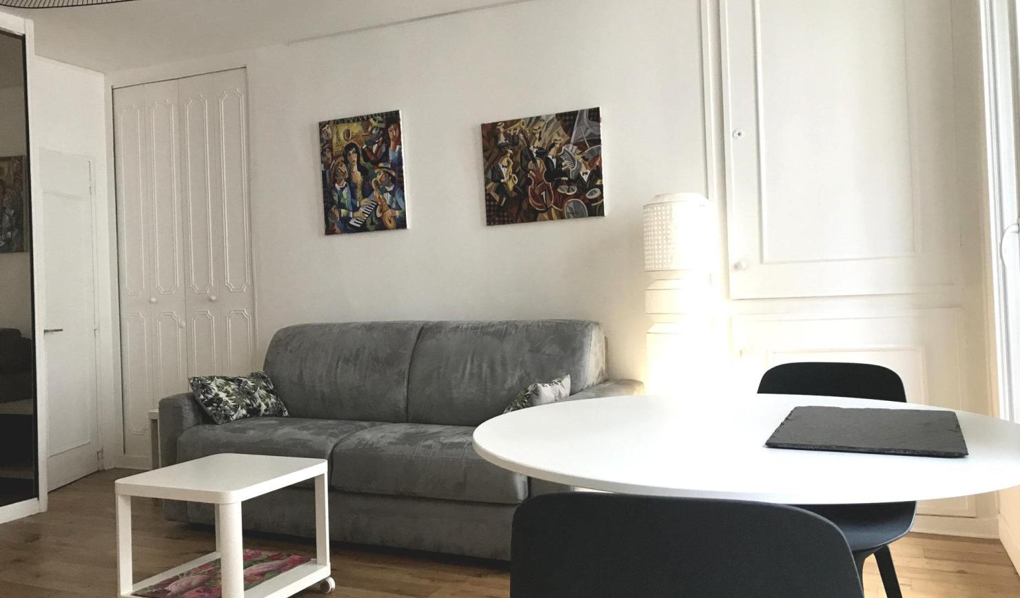 PARIS 4e·40m²·apartment·With furniture[Paris Rental]