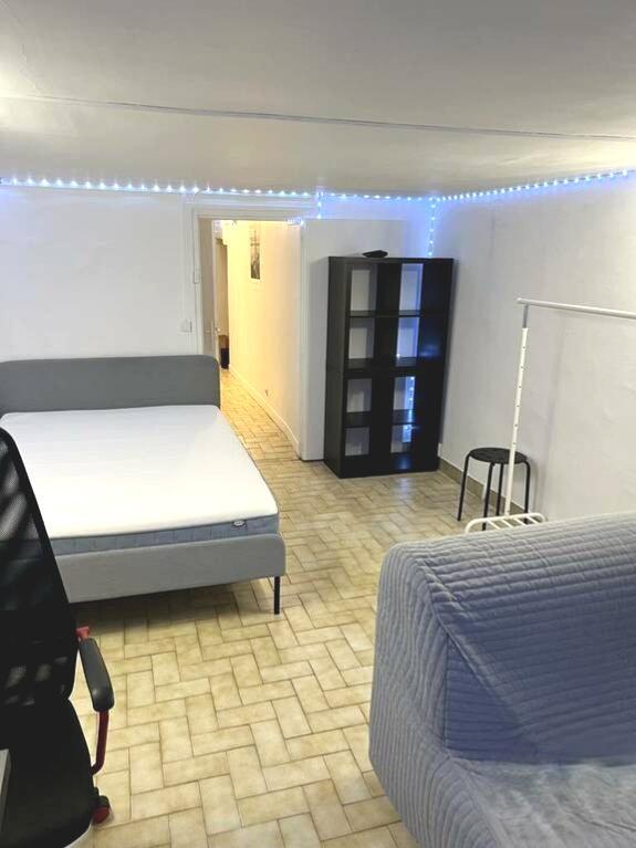 PARIS 9지역·25m²·studio·가구[프랑스 부동산,프랑스 아파트 매매,파리 집 구하기,프랑스 임대 부동산,프랑스 부동산 투자,프랑스 아파트 임대 방법,파리 집 계약 절차,프랑스 부동산 세금 정보,프랑스 부동산 중개인 추천,프랑스 주택 임대 시세,프랑스 주택 관리 서비스,프랑스 아파트 월세,프랑스 단기 임대,파리 집 임대,프랑스 월세 계약,프랑스 월세 시세,파리 임대 집 추천,프랑스 임대,프랑스 월세 ,프랑스 부동산 임대 서비스,프랑스 부동산 중개,프랑스 부동산 에이전시,파리 부동산 중개인,프랑스 부동산 매물,파리 부동산 에이전시 추천,파리 현지 부동산 상담,파리 부동산 거래 대행,프랑스 부동산 시세 조회,프랑스 부동산 서비스,파리 부동산 에이전시,프랑스 부동산 전문가,프랑스 부동산 거래 팁,프랑스 주택 중개 플랫폼,파리 유학생 ,프랑스 유학 집 구하기,파리 학생 기숙사 임대,프랑스 유학생 월세 아파트,프랑스 유학 임대 계약,파리 유학 생활 집 구하기,프랑스 유학생 쉐어하우스,프랑스 가족용 주택 매매,파리 가족 아파트 임대,프랑스 어린이 학교 근처 집,프랑스 이민 주택 ,맞춤형 부동산 서비스,파리 단기 임대 아파트,프랑스 출장용 주택,파리 월 단위 임대]