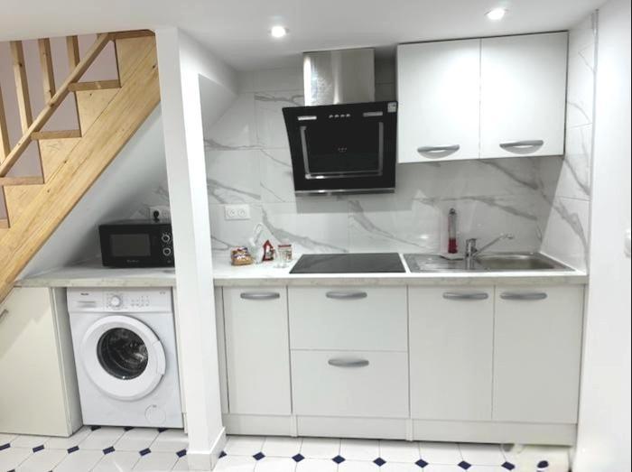 PARIS 16e·26m²·studio·With furniture[Paris Rental]