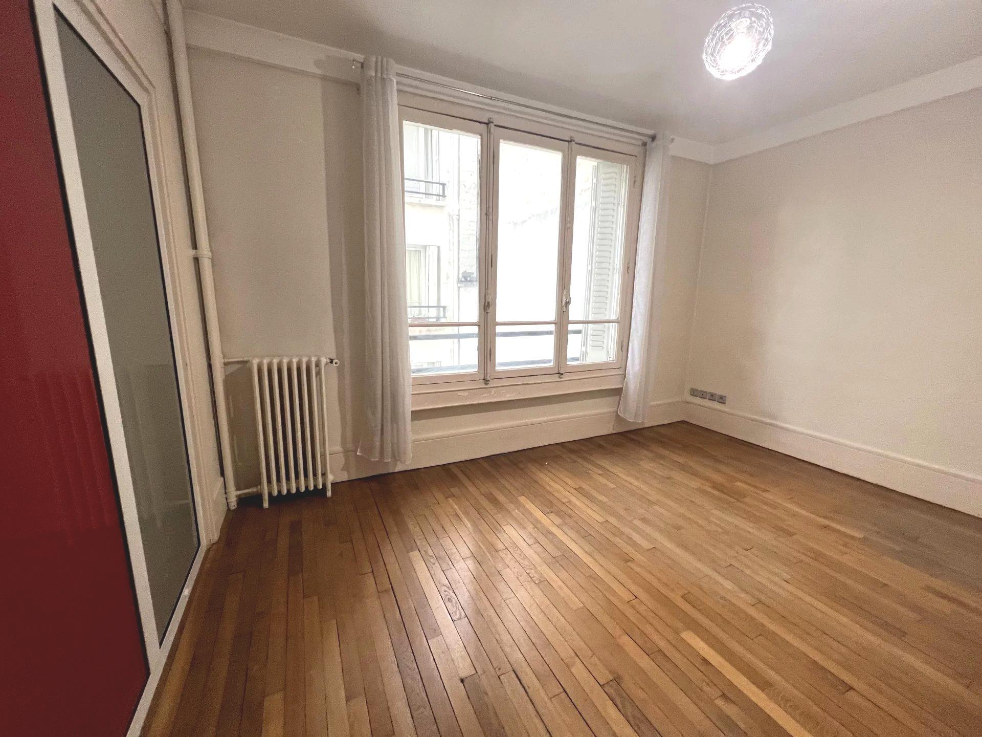PARIS 7e·46m²·apartment·With furniture[Paris Rental]