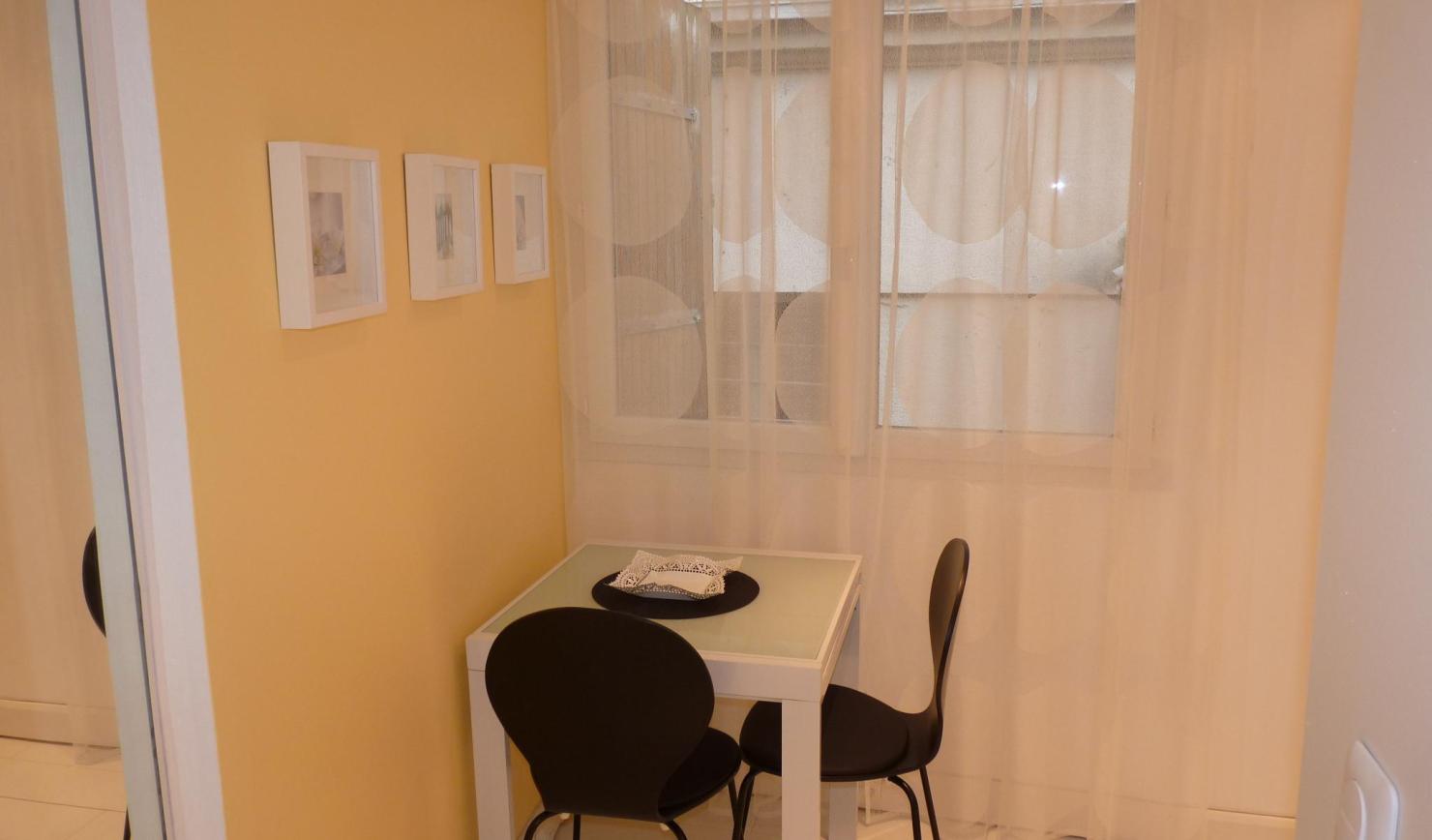 PARIS 3e·23m²·studio·With furniture·Long-term only[Paris Rental]