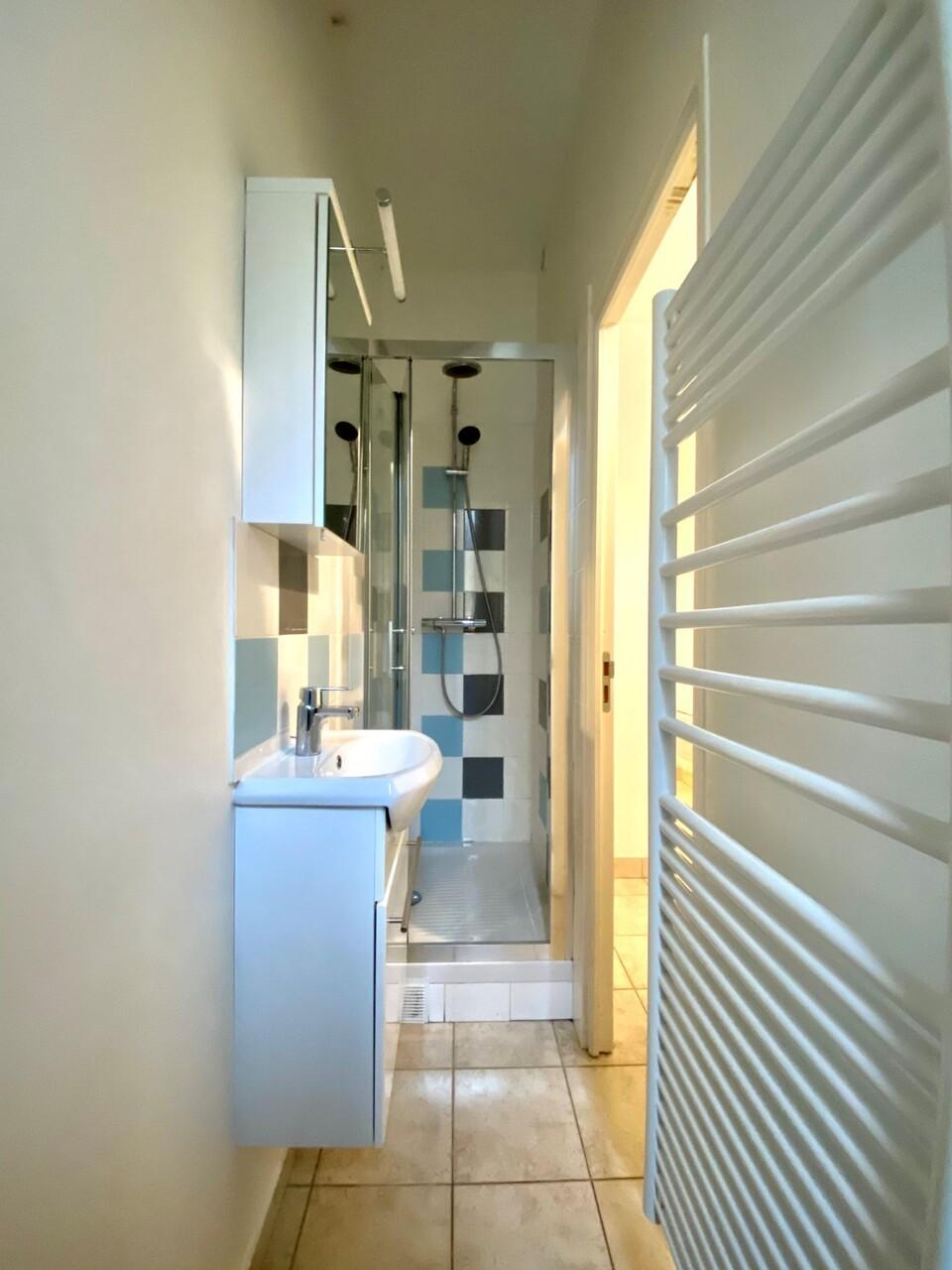 PARIS 15区·27平·studio·有家具[法国巴黎租房]