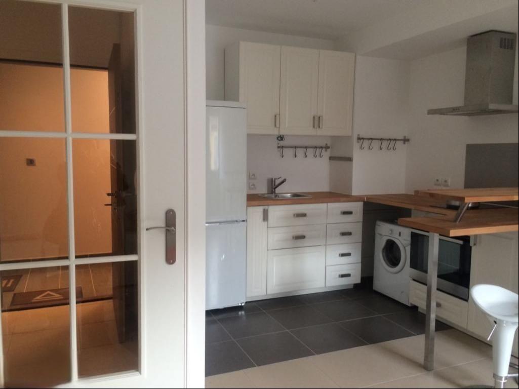 Suresnes 92e·40m²·apartment·With furniture[Paris Rental]