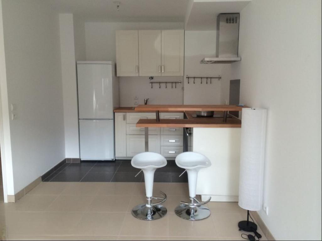 Suresnes 92e·40m²·apartment·With furniture[Paris Rental]