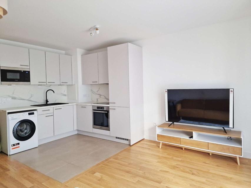 Issy-les-Moulineaux 92e·46m²·Appartement·Meublé[Location à Paris France]