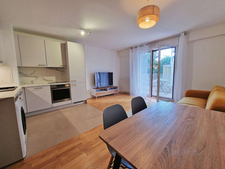 Issy-les-Moulineaux 92e·46m²·Appartement·Meublé[Location à Paris France]