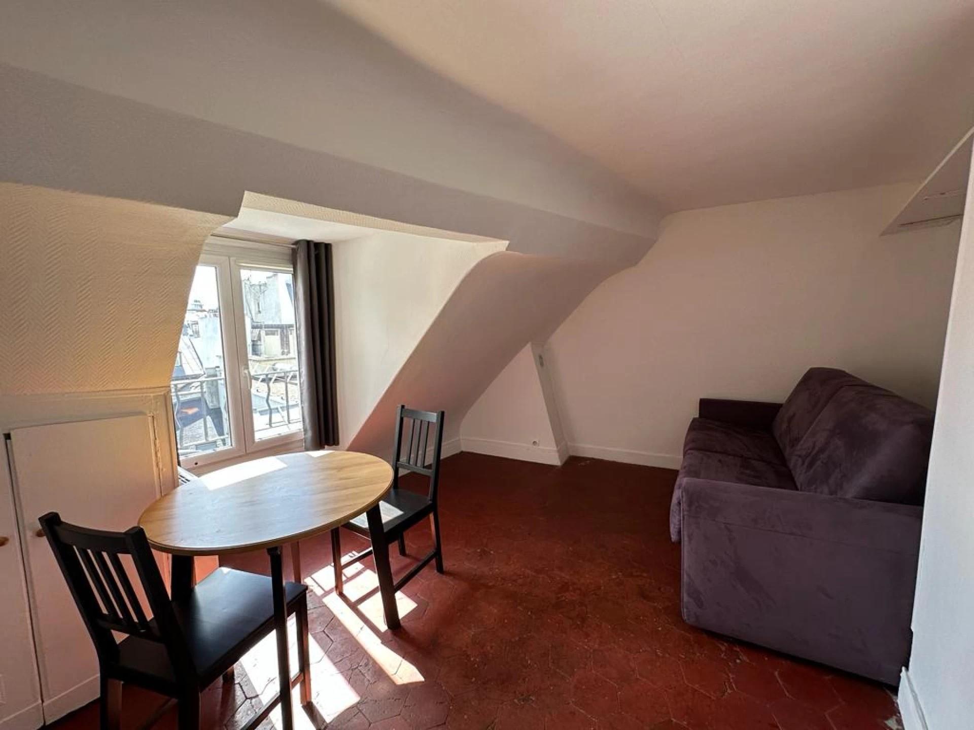 PARIS 4e·17m²·Studio·Meublé[Location à Paris France]