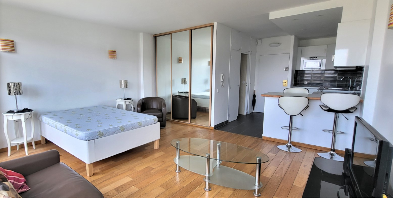 PARIS 8e·36m²·Studio·Meublé[Location à Paris France]