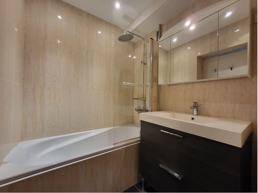 PARIS 8e·36m²·Studio·Meublé[Location à Paris France]