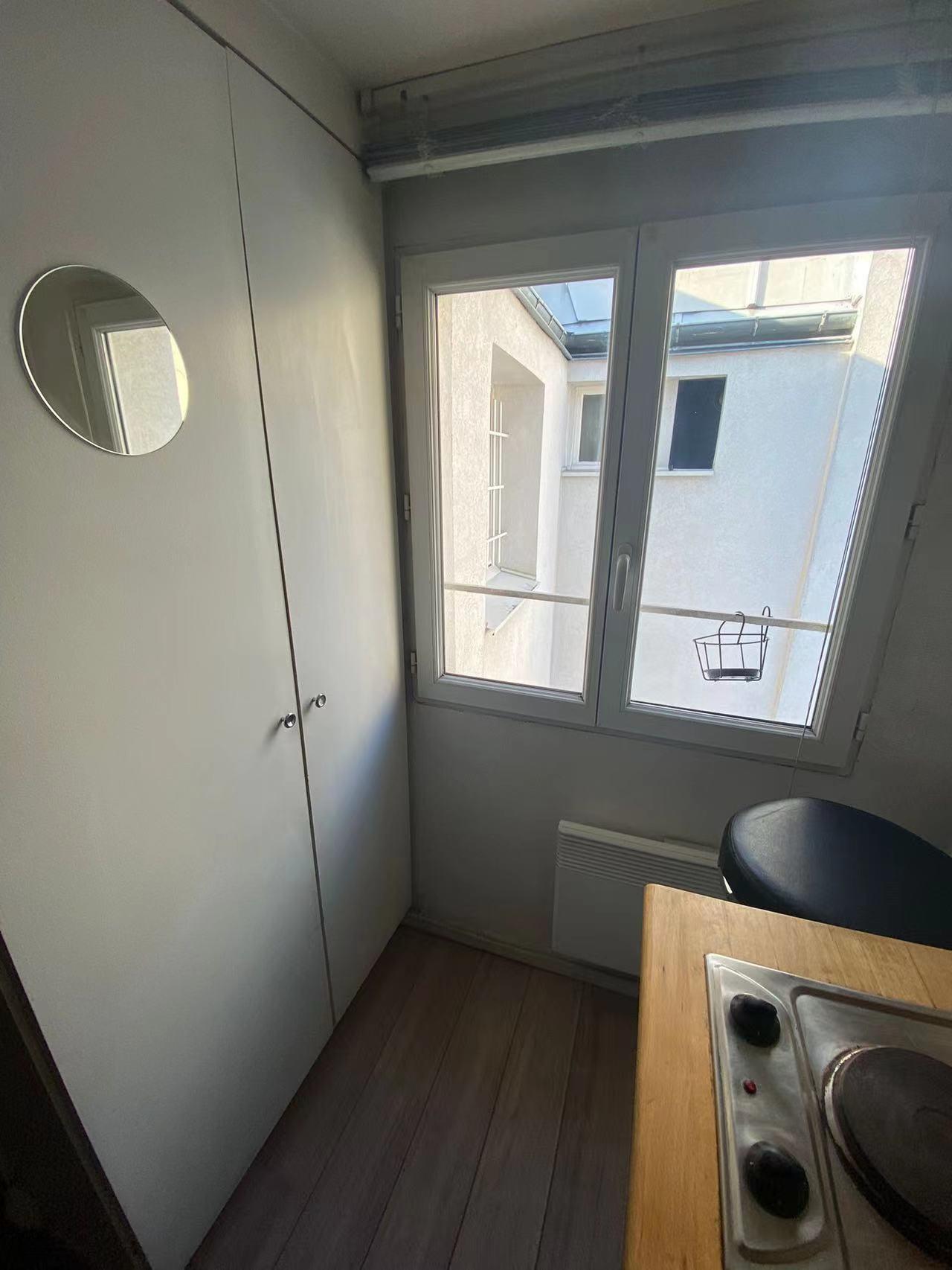 PARIS 10지역·12m²·studio·가구[프랑스 파리 아파트 임대]
