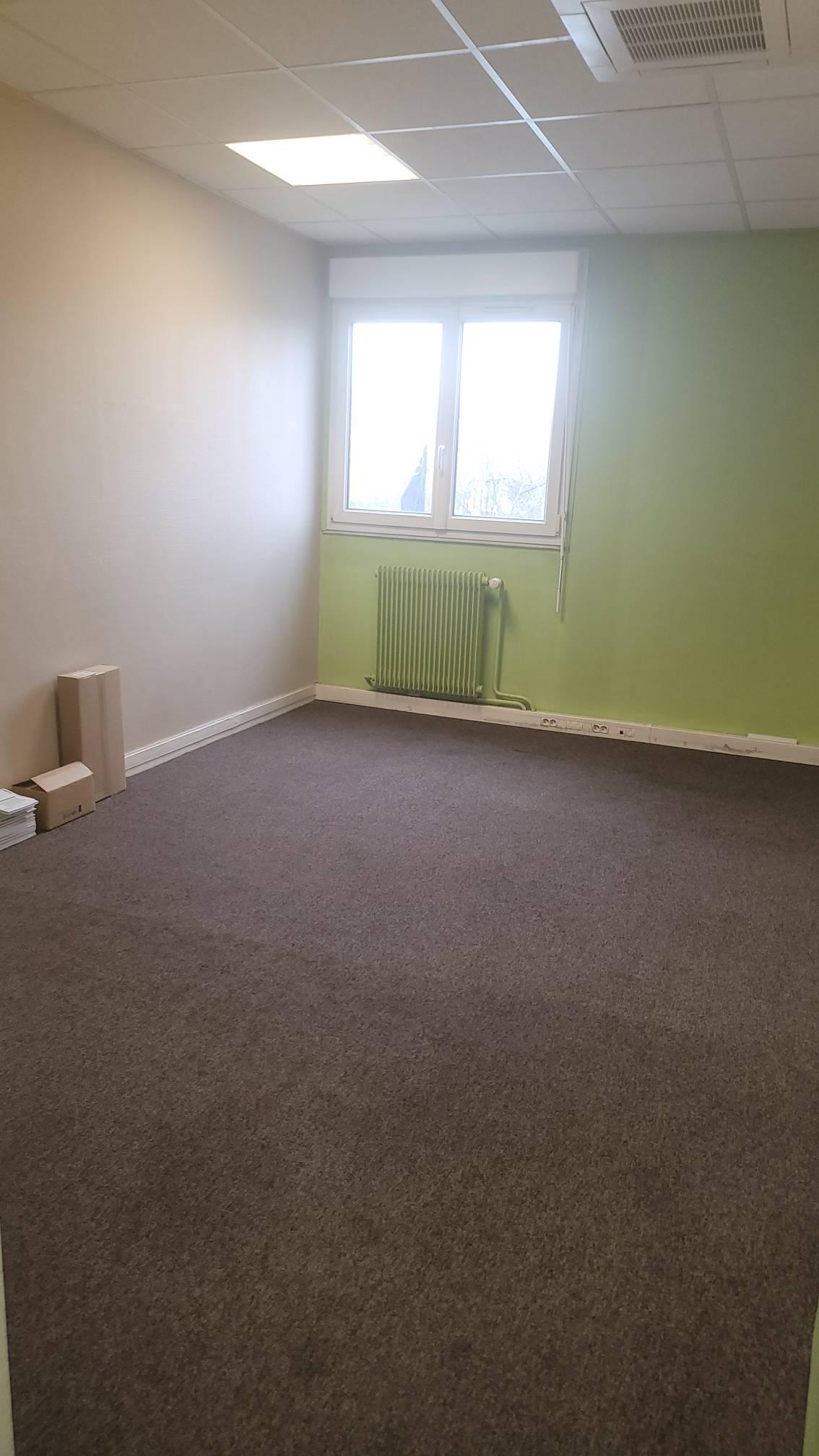 Thiais 94区·25.44平·办公楼·有家具[法国巴黎租房]