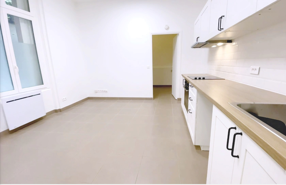 PARIS 15지역·35m²·아파트·가구 없음[프랑스 부동산,프랑스 아파트 매매,파리 집 구하기,프랑스 임대 부동산,프랑스 부동산 투자,프랑스 아파트 임대 방법,파리 집 계약 절차,프랑스 부동산 세금 정보,프랑스 부동산 중개인 추천,프랑스 주택 임대 시세,프랑스 주택 관리 서비스,프랑스 아파트 월세,프랑스 단기 임대,파리 집 임대,프랑스 월세 계약,프랑스 월세 시세,파리 임대 집 추천,프랑스 임대,프랑스 월세 ,프랑스 부동산 임대 서비스,프랑스 부동산 중개,프랑스 부동산 에이전시,파리 부동산 중개인,프랑스 부동산 매물,파리 부동산 에이전시 추천,파리 현지 부동산 상담,파리 부동산 거래 대행,프랑스 부동산 시세 조회,프랑스 부동산 서비스,파리 부동산 에이전시,프랑스 부동산 전문가,프랑스 부동산 거래 팁,프랑스 주택 중개 플랫폼,파리 유학생 ,프랑스 유학 집 구하기,파리 학생 기숙사 임대,프랑스 유학생 월세 아파트,프랑스 유학 임대 계약,파리 유학 생활 집 구하기,프랑스 유학생 쉐어하우스,프랑스 가족용 주택 매매,파리 가족 아파트 임대,프랑스 어린이 학교 근처 집,프랑스 이민 주택 ,맞춤형 부동산 서비스,파리 단기 임대 아파트,프랑스 출장용 주택,파리 월 단위 임대]