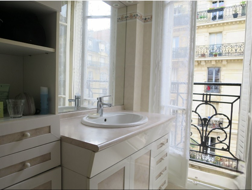 PARIS 15区·29平·studio·有家具[法国巴黎租房]