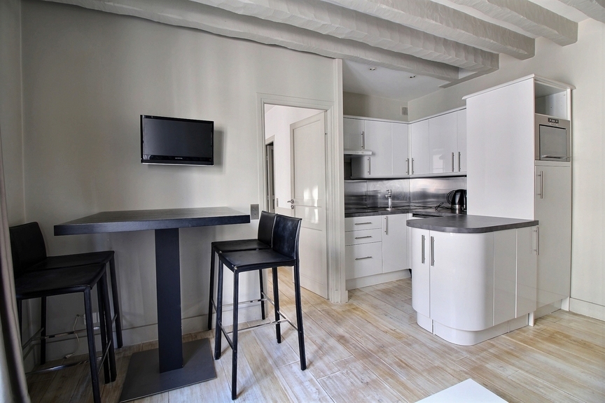 PARIS 7e·31m²·apartment·With furniture·Long-term only[Paris Rental]