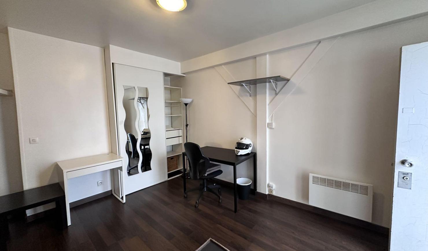 PARIS 11e·20m²·studio·With furniture·Long-term only[Paris Rental]