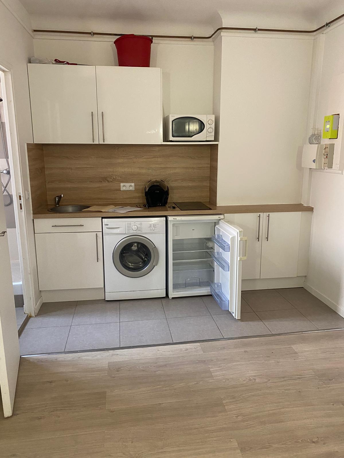 PARIS 20e·26m²·studio·With furniture·Long-term only[Paris Rental]