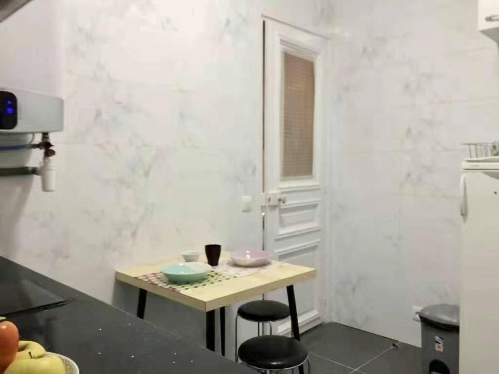 PARIS 20区·15平·独立房间（合租）·有家具[法国巴黎租房]