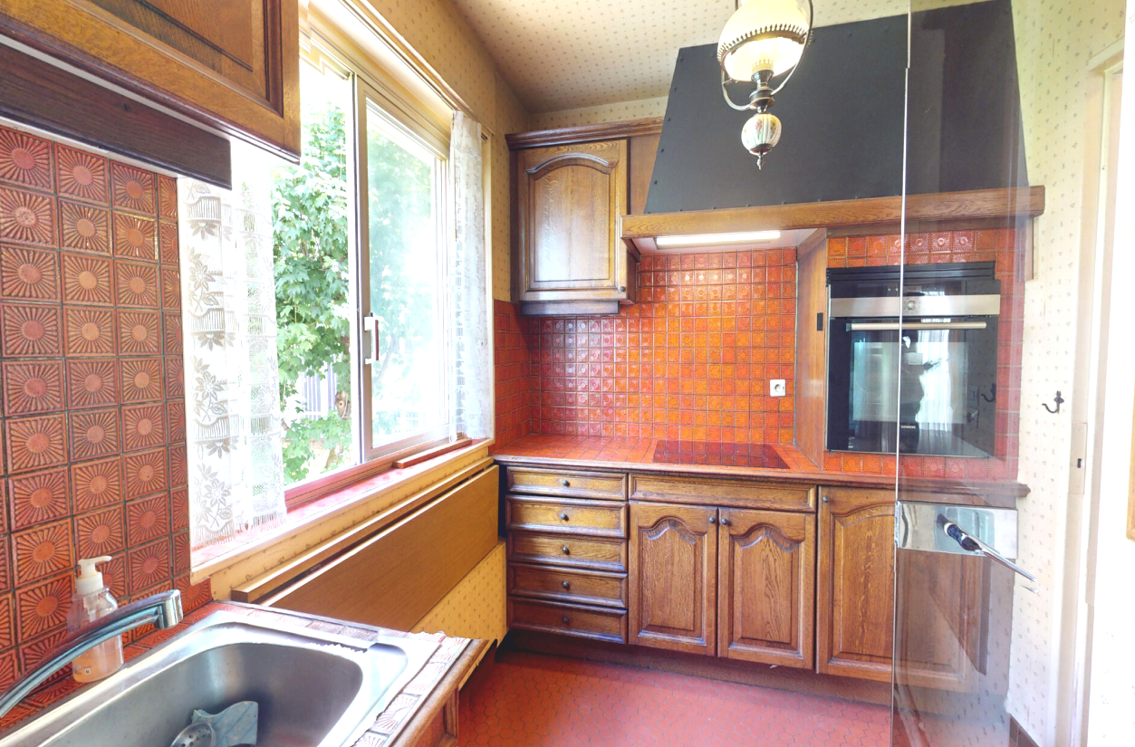PARIS 16e·97m²·Appartement·Non meublé[Location à Paris France]