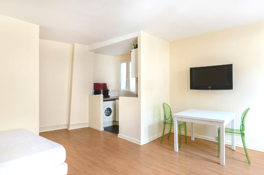 PARIS 7e·30m²·studio·With furniture[Paris Rental]