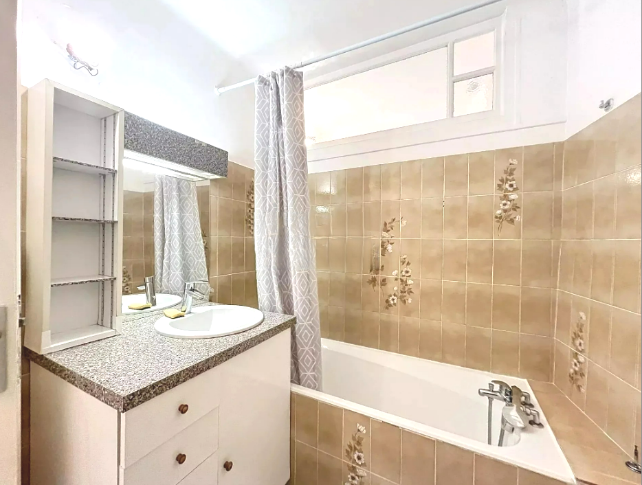 PARIS 16e·55m²·Appartement·Non meublé[Location à Paris France]