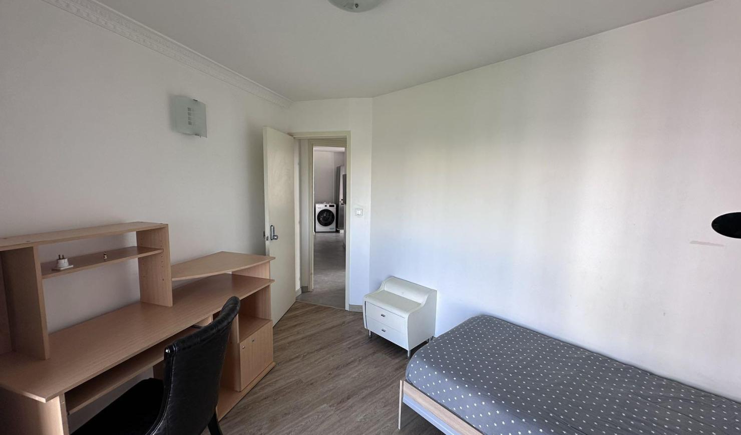 Créteil 94e·11m²·Separate room in the sharing apartment·With furniture[Paris Rental]