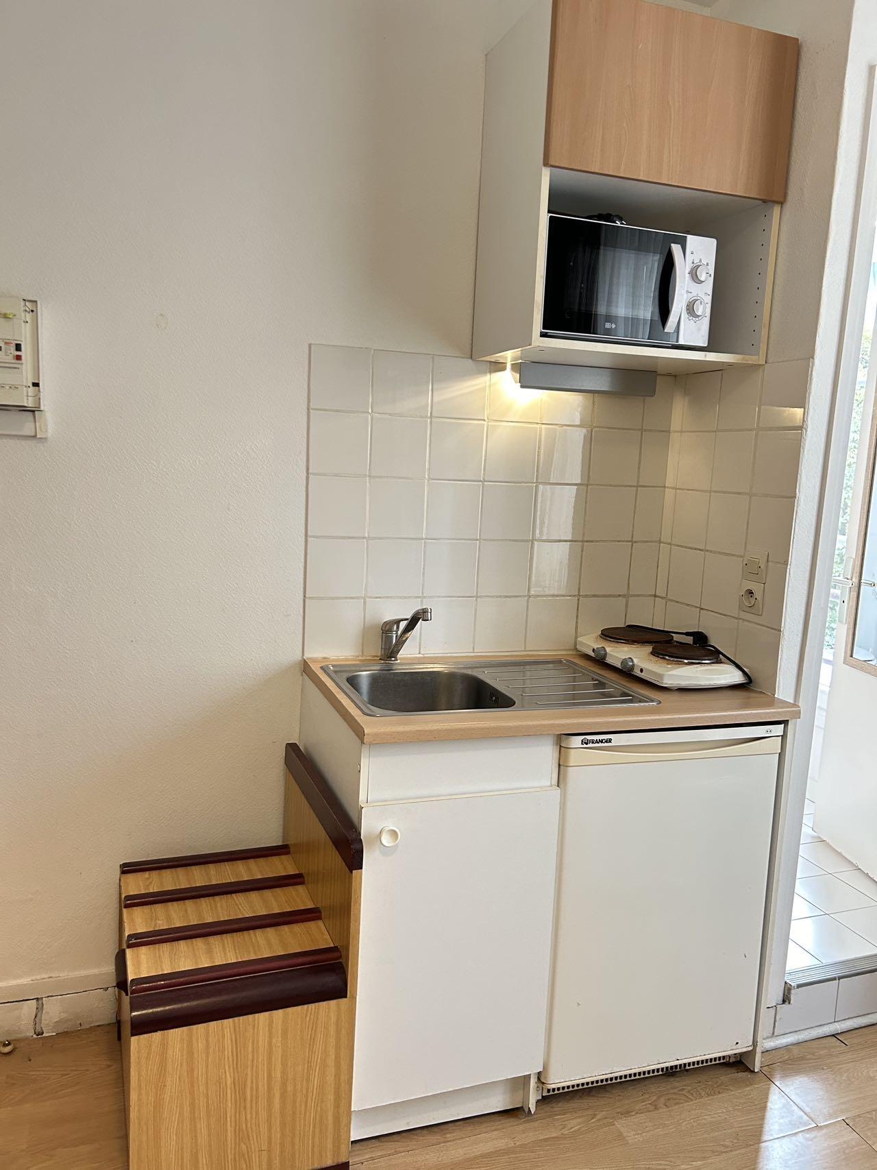 PARIS 15e·21m²·studio·With furniture[Paris Rental]