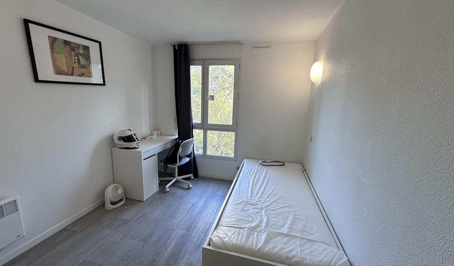 Courbevoie 92e·17m²·studio·With furniture·Long-term only[Paris Rental]