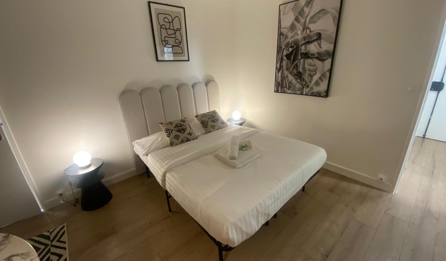 PARIS 18e·26m²·studio·With furniture[Paris Rental]