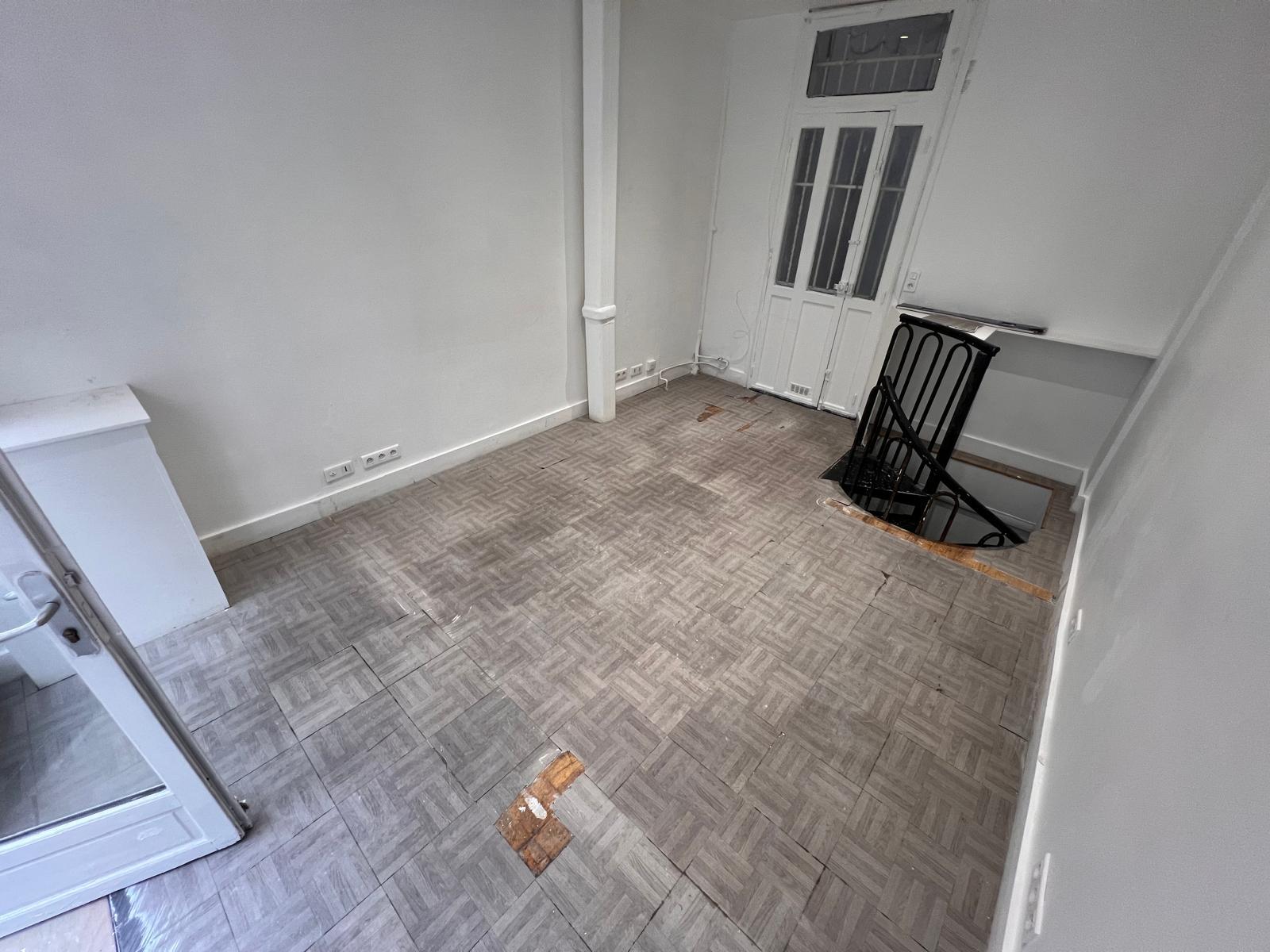 PARIS 17e·27m²·office building·No furniture[Paris Rental]