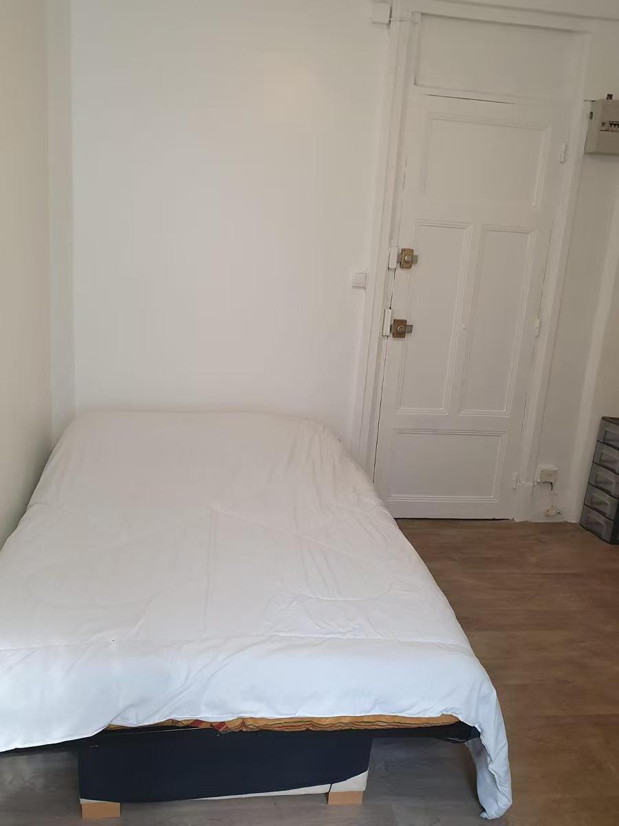 PARIS 15e·16m²·studio·With furniture·Long-term only[Paris Rental]