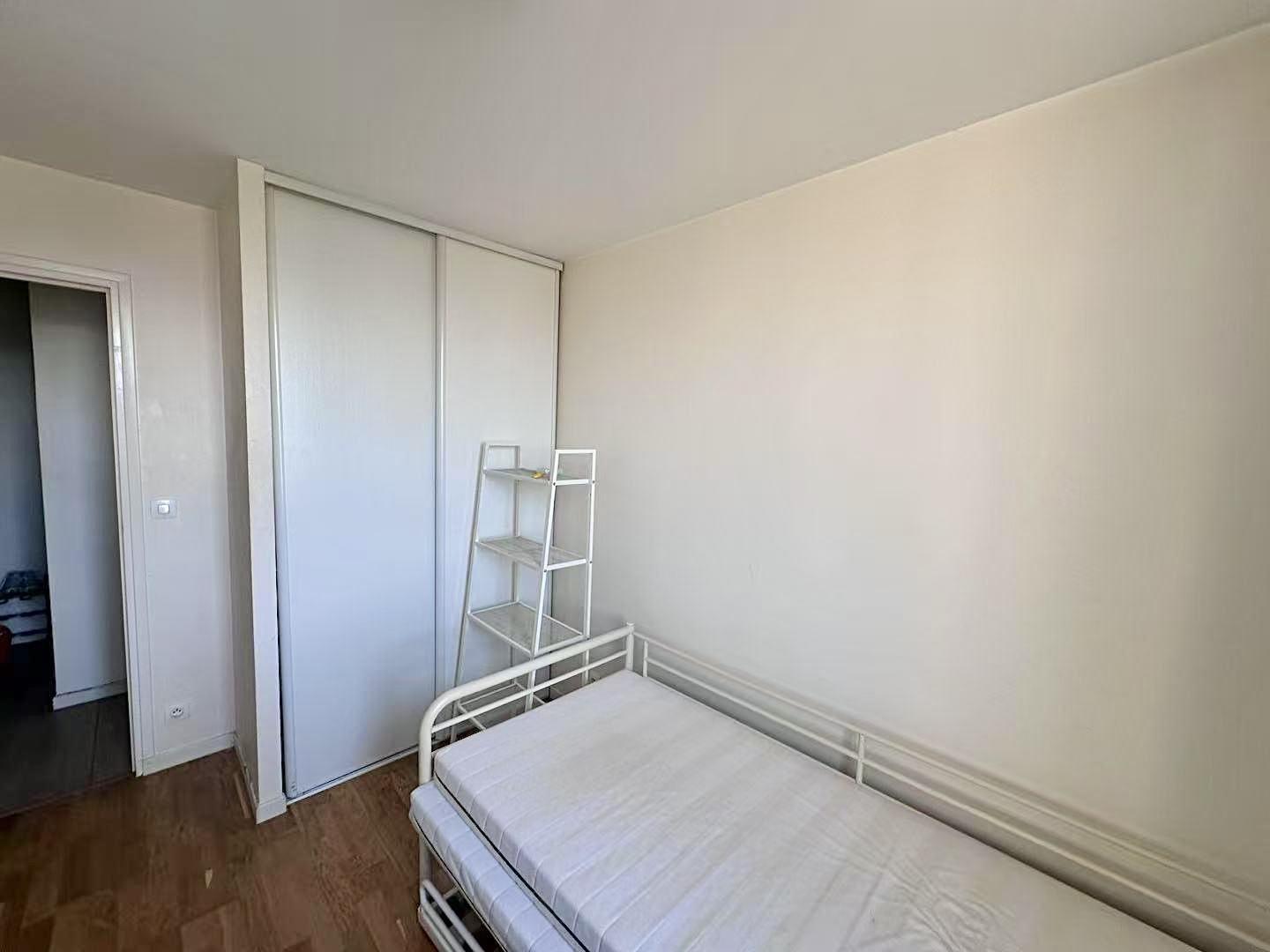 Ivry-sur-Seine 94e·10m²·Une chambre （Colocation）·Meublé[Location à Paris France]