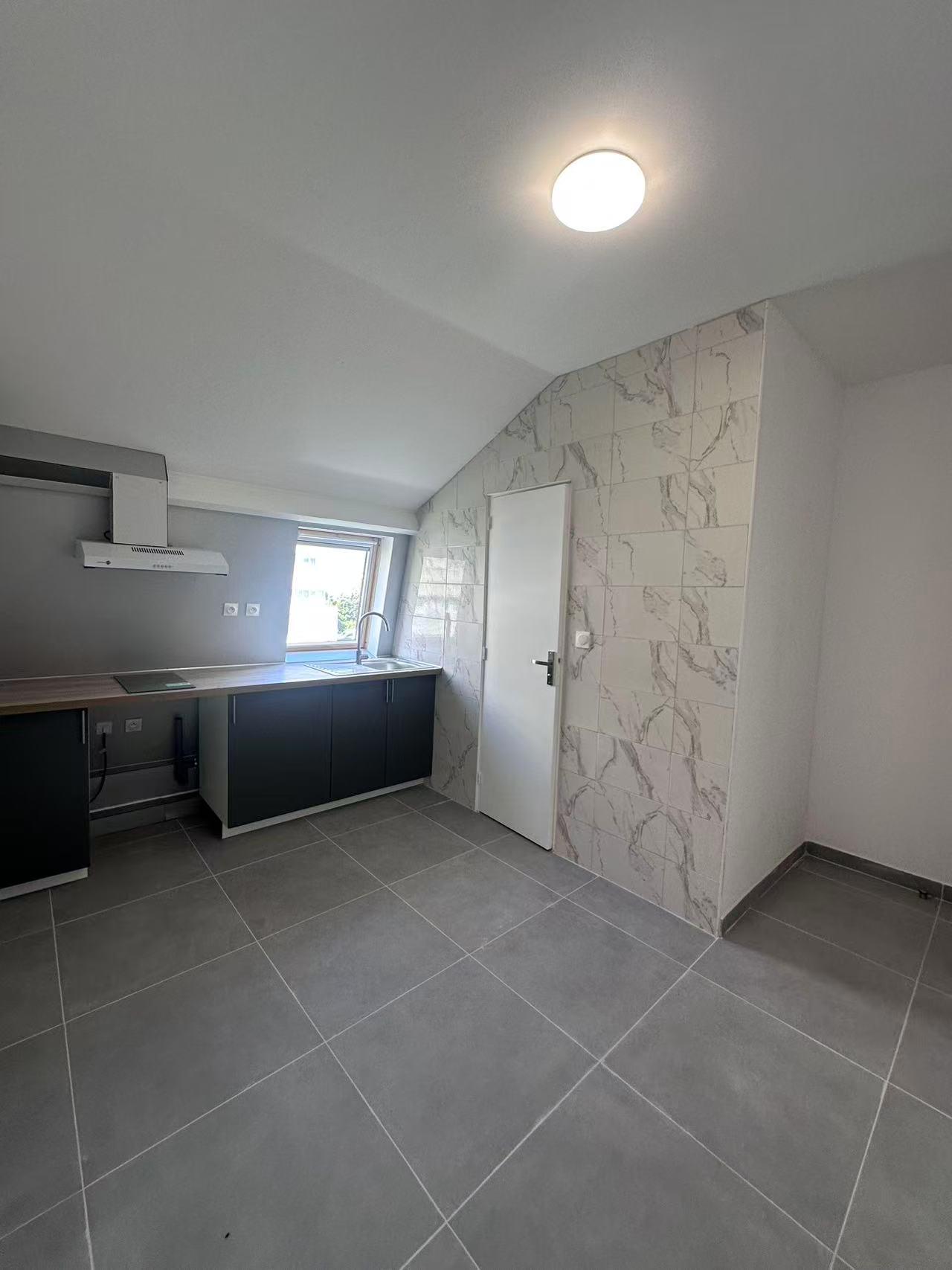 Vitry-sur-Seine 94e·25m²·Studio·Meublé[Location à Paris France]