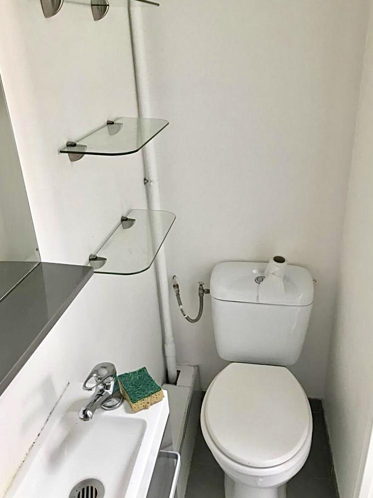 PARIS 18지역·18m²·studio·가구·장기만 가능[프랑스 파리 아파트 임대]