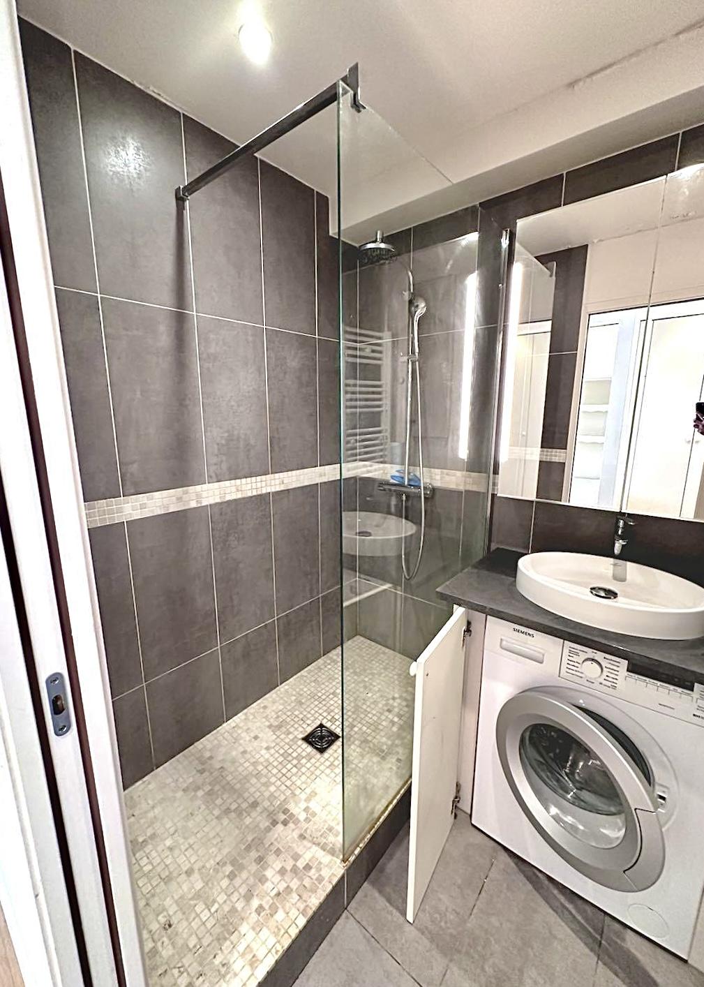 PARIS 10e·28.37m²·studio·With furniture[Paris Rental]