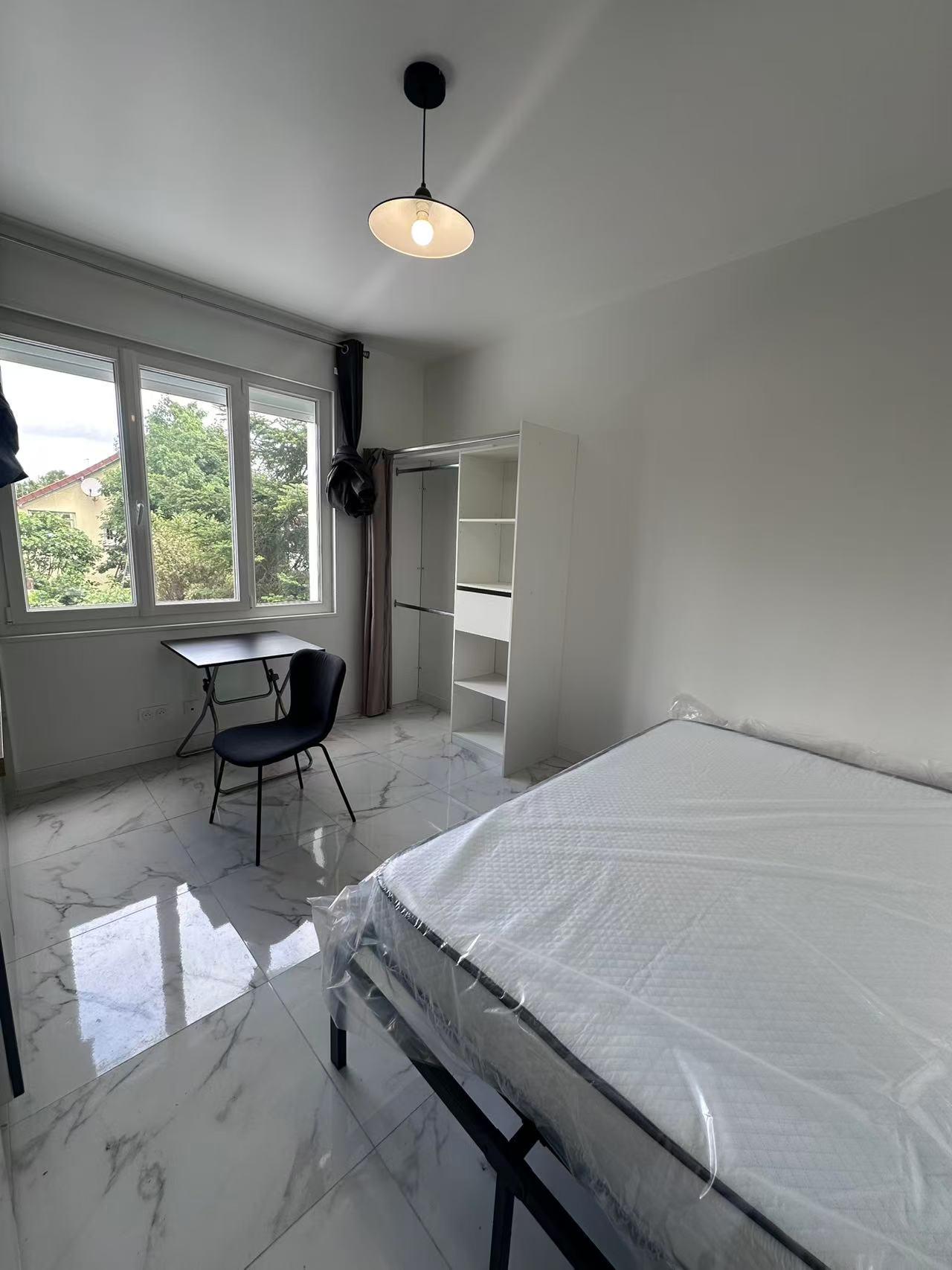 Vitry-sur-Seine 94e·13m²·Studio·Meublé[Location à Paris France]