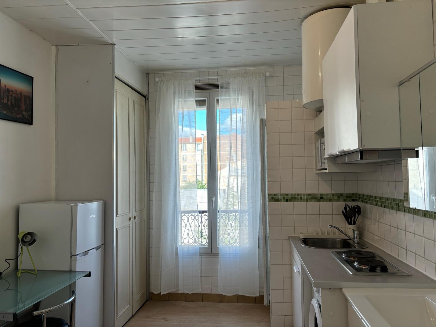 Clichy 92e·12.06m²·studio·With furniture[Paris Rental]