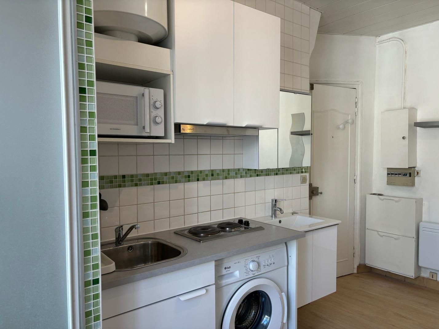 Clichy 92e·12.06m²·studio·With furniture[Paris Rental]