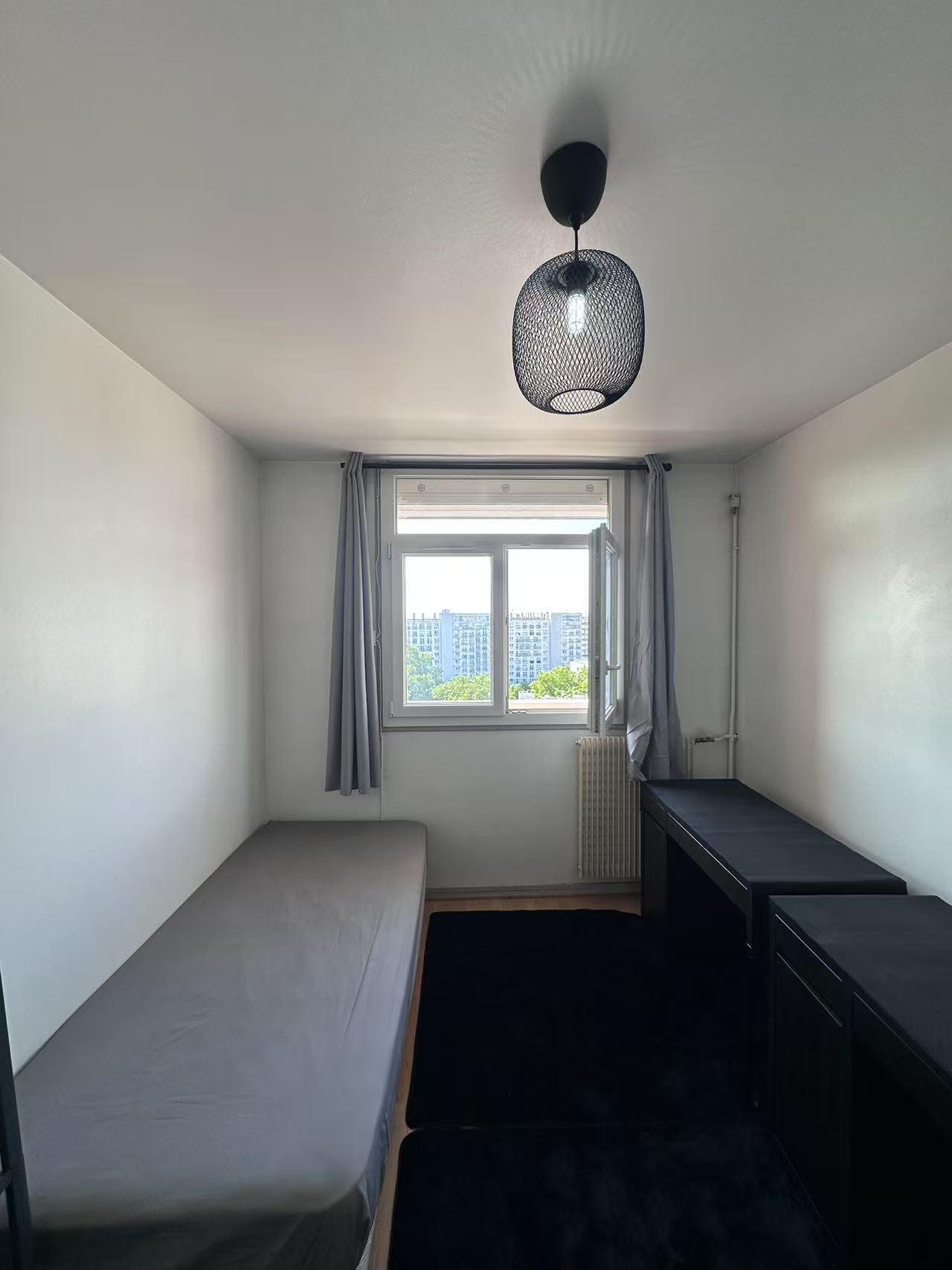 Ivry-sur-Seine 94e·10m²·Une chambre （Colocation）·Meublé[Location à Paris France]