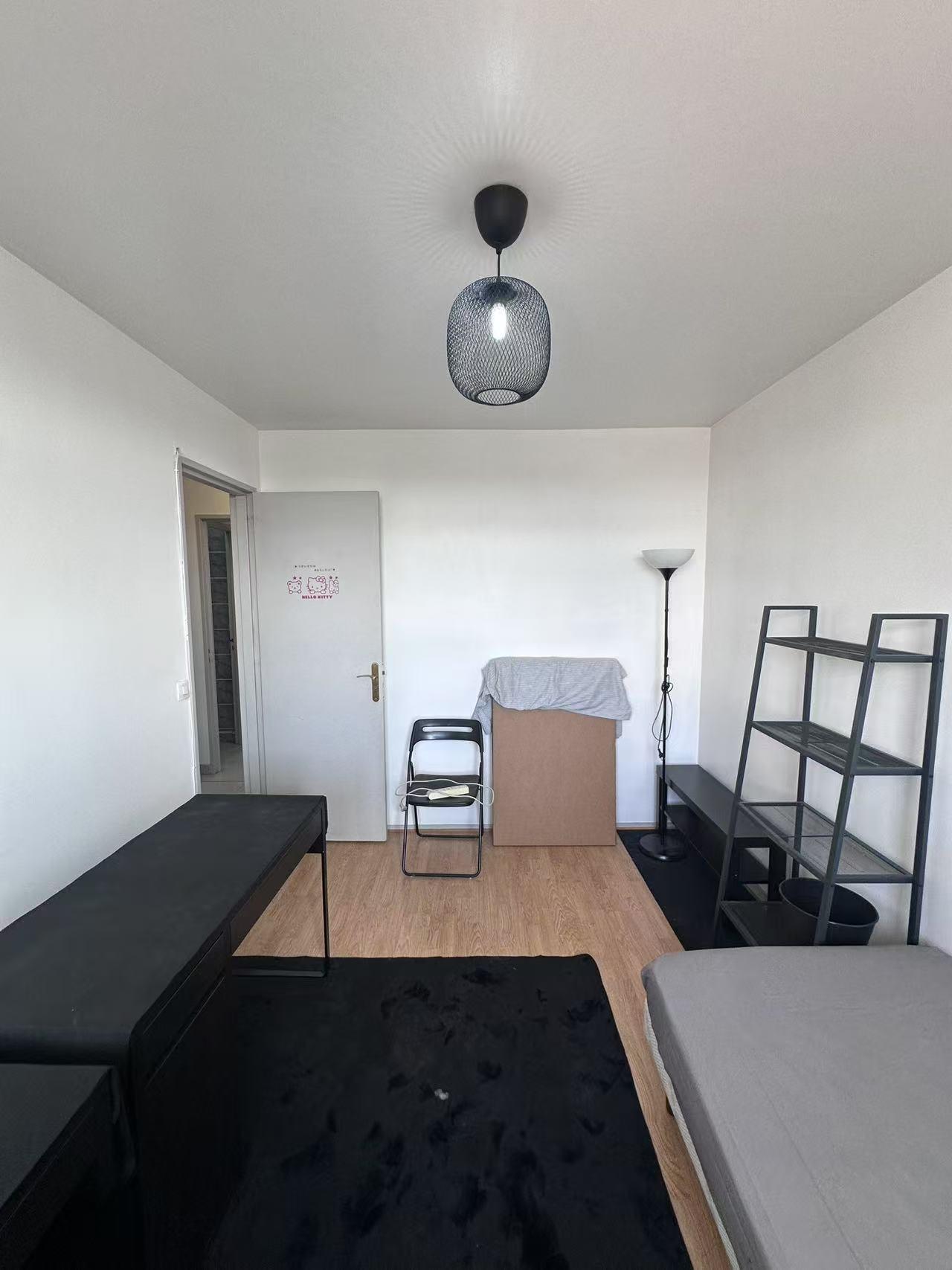 Ivry-sur-Seine 94e·10m²·Une chambre （Colocation）·Meublé[Location à Paris France]
