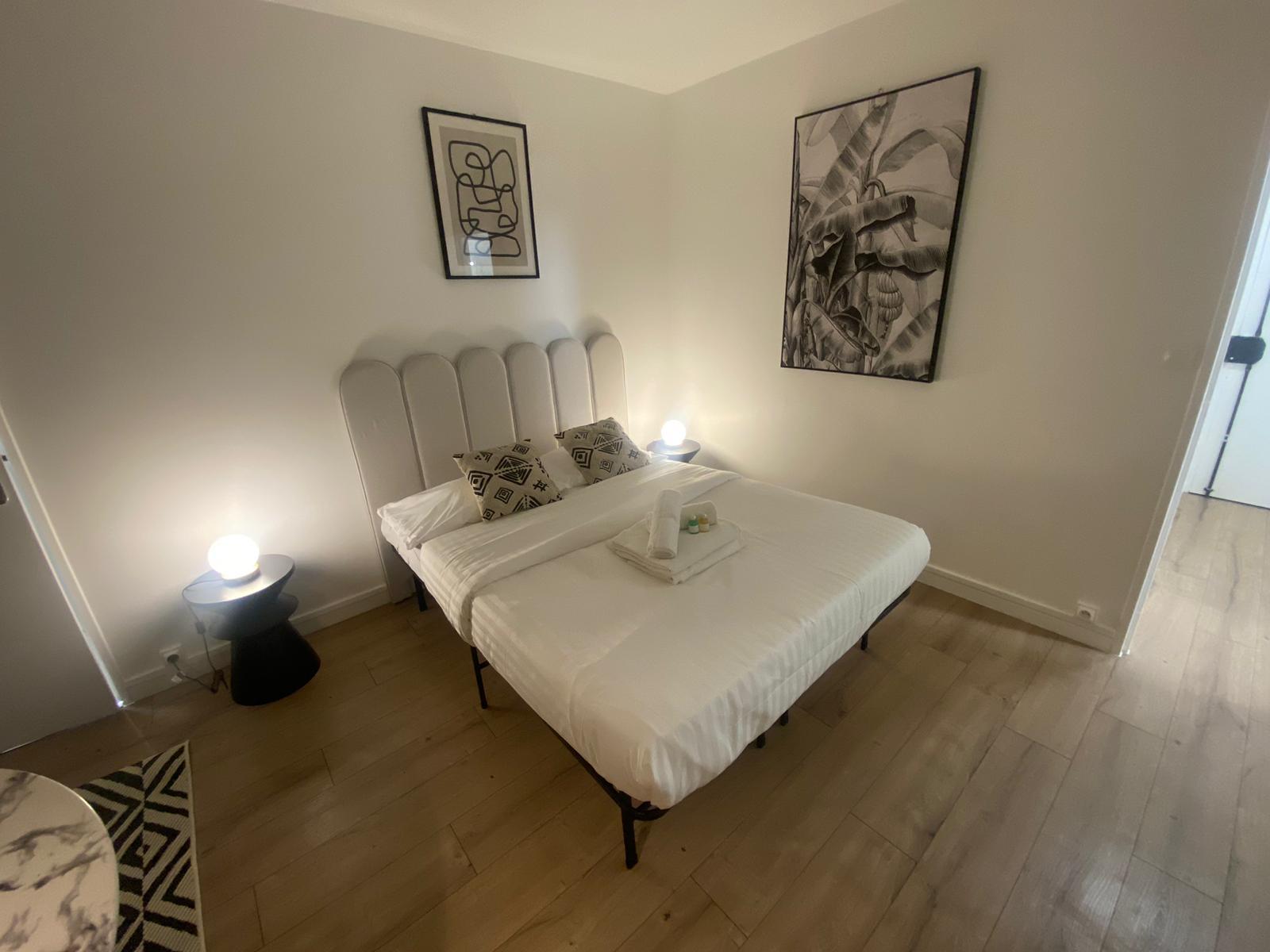 PARIS 18지역·26m²·studio·가구[프랑스 부동산,프랑스 아파트 매매,파리 집 구하기,프랑스 임대 부동산,프랑스 부동산 투자,프랑스 아파트 임대 방법,파리 집 계약 절차,프랑스 부동산 세금 정보,프랑스 부동산 중개인 추천,프랑스 주택 임대 시세,프랑스 주택 관리 서비스,프랑스 아파트 월세,프랑스 단기 임대,파리 집 임대,프랑스 월세 계약,프랑스 월세 시세,파리 임대 집 추천,프랑스 임대,프랑스 월세 ,프랑스 부동산 임대 서비스,프랑스 부동산 중개,프랑스 부동산 에이전시,파리 부동산 중개인,프랑스 부동산 매물,파리 부동산 에이전시 추천,파리 현지 부동산 상담,파리 부동산 거래 대행,프랑스 부동산 시세 조회,프랑스 부동산 서비스,파리 부동산 에이전시,프랑스 부동산 전문가,프랑스 부동산 거래 팁,프랑스 주택 중개 플랫폼,파리 유학생 ,프랑스 유학 집 구하기,파리 학생 기숙사 임대,프랑스 유학생 월세 아파트,프랑스 유학 임대 계약,파리 유학 생활 집 구하기,프랑스 유학생 쉐어하우스,프랑스 가족용 주택 매매,파리 가족 아파트 임대,프랑스 어린이 학교 근처 집,프랑스 이민 주택 ,맞춤형 부동산 서비스,파리 단기 임대 아파트,프랑스 출장용 주택,파리 월 단위 임대]