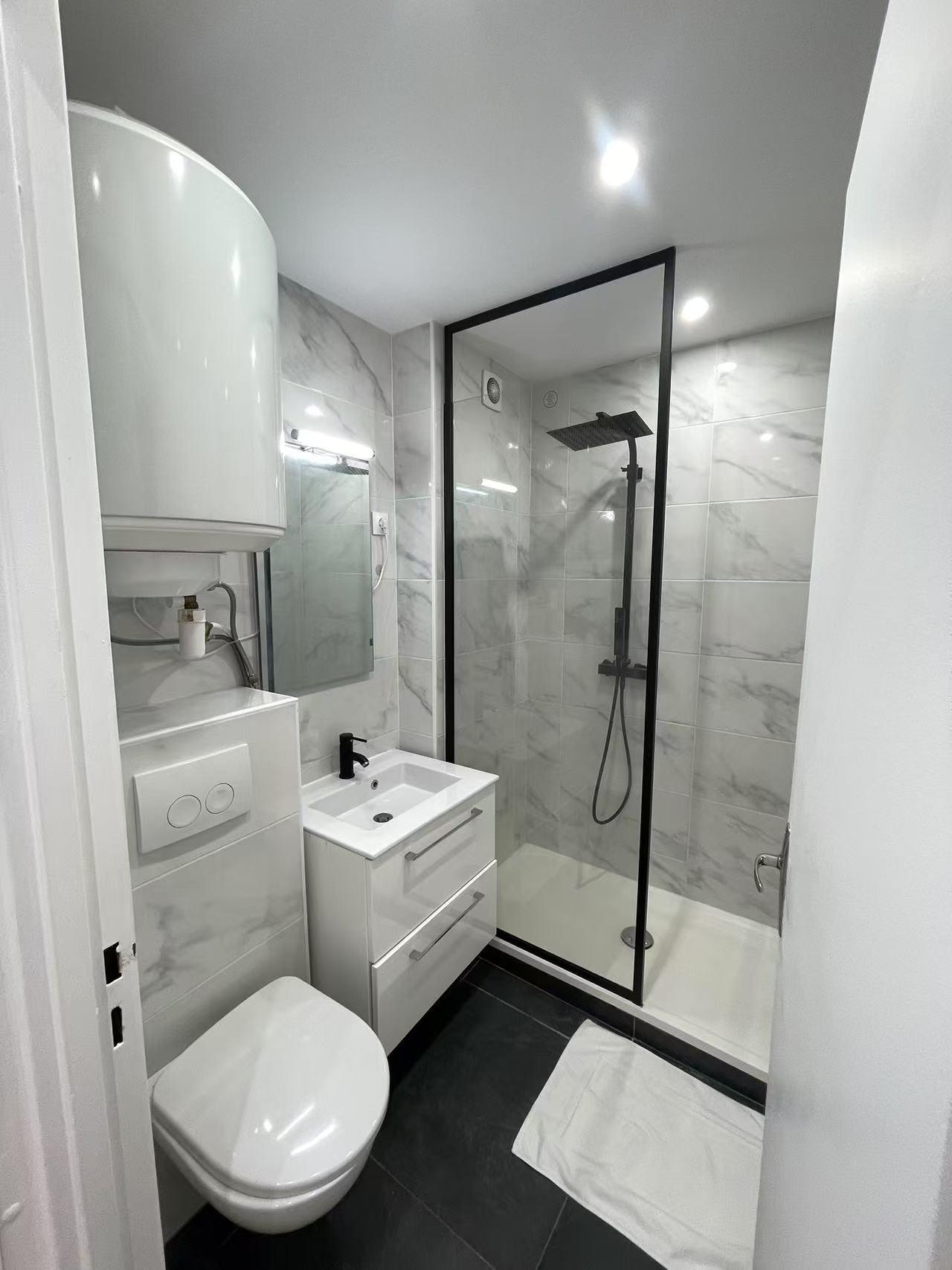 PARIS 18e·25m²·studio·With furniture[Paris Rental]