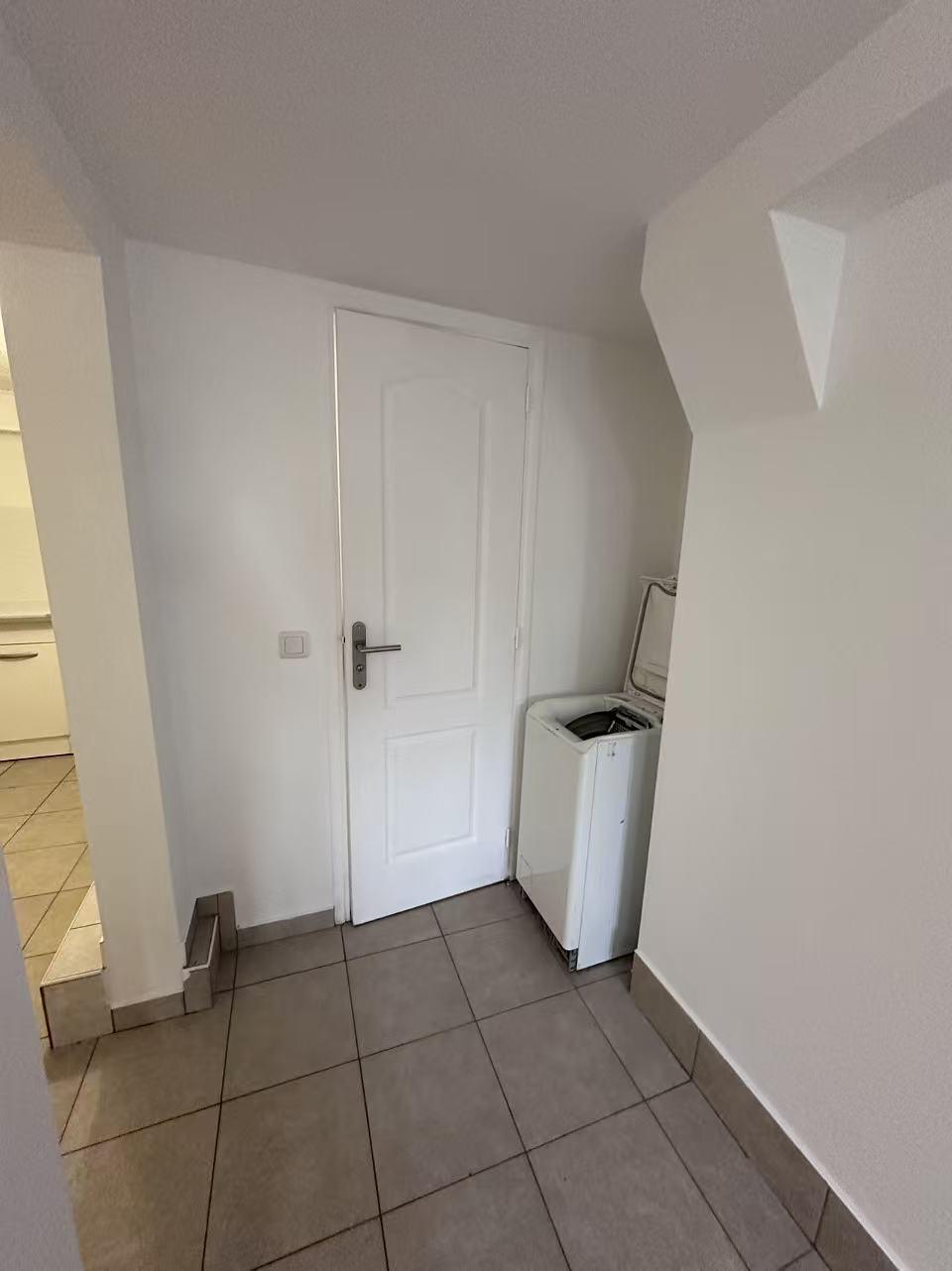 Vitry-sur-Seine 94e·25m²·Studio·Meublé[Location à Paris France]