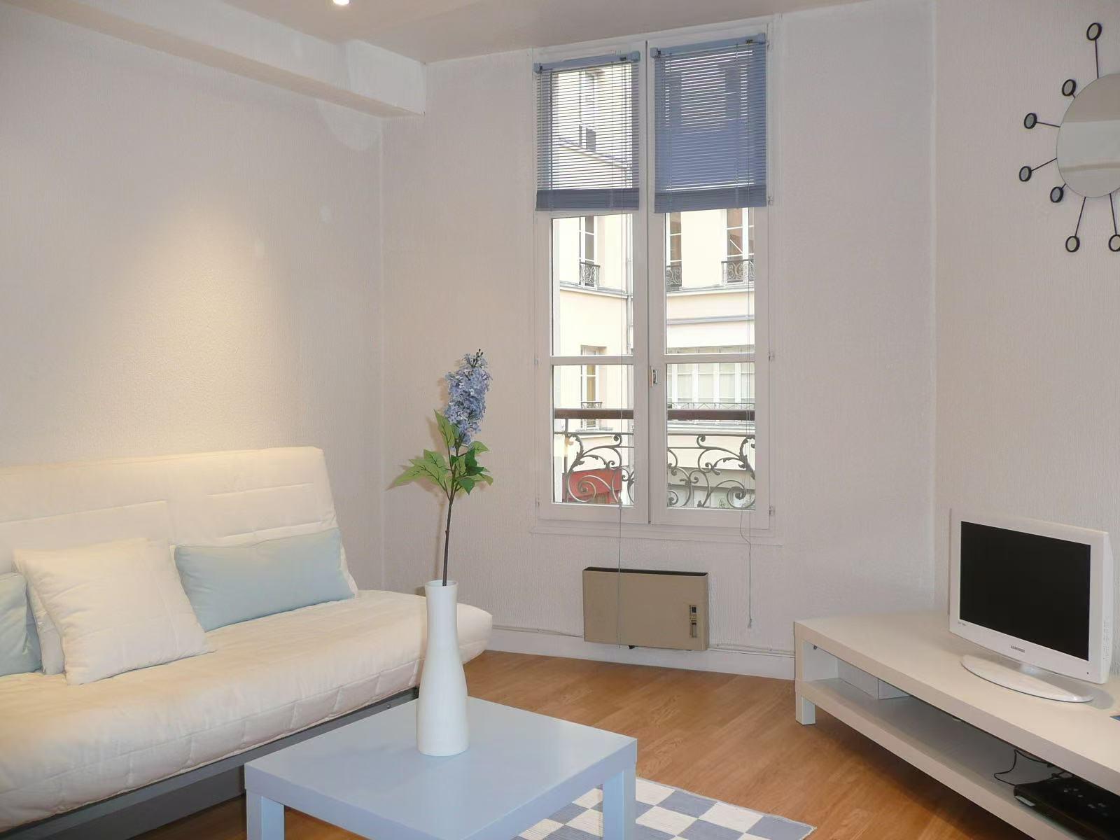 PARIS 11e·34m²·F2·Studio·With furniture[Paris Rental]