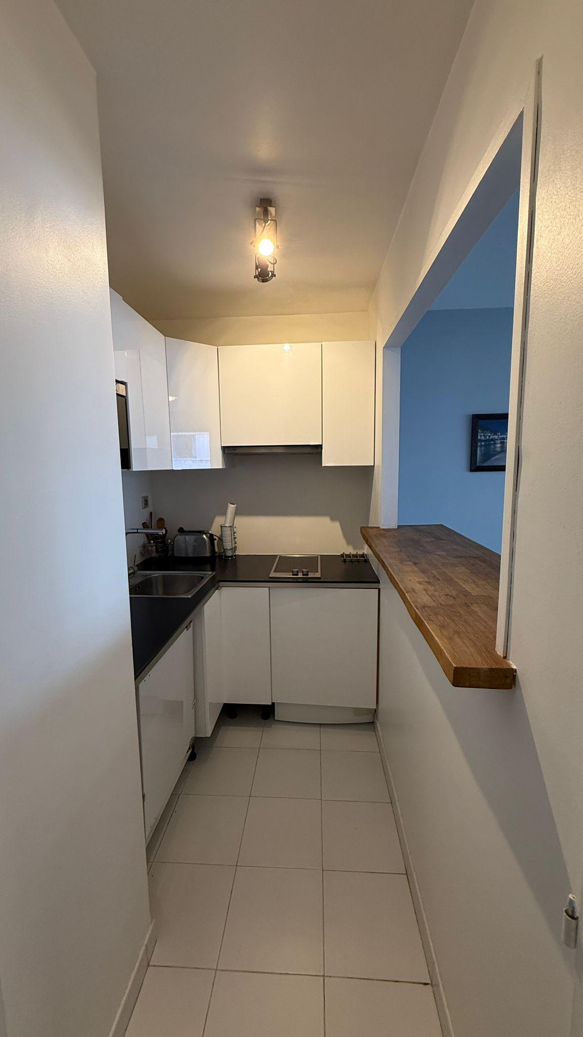 PARIS 15e·30m²·studio·With furniture[Paris Rental]