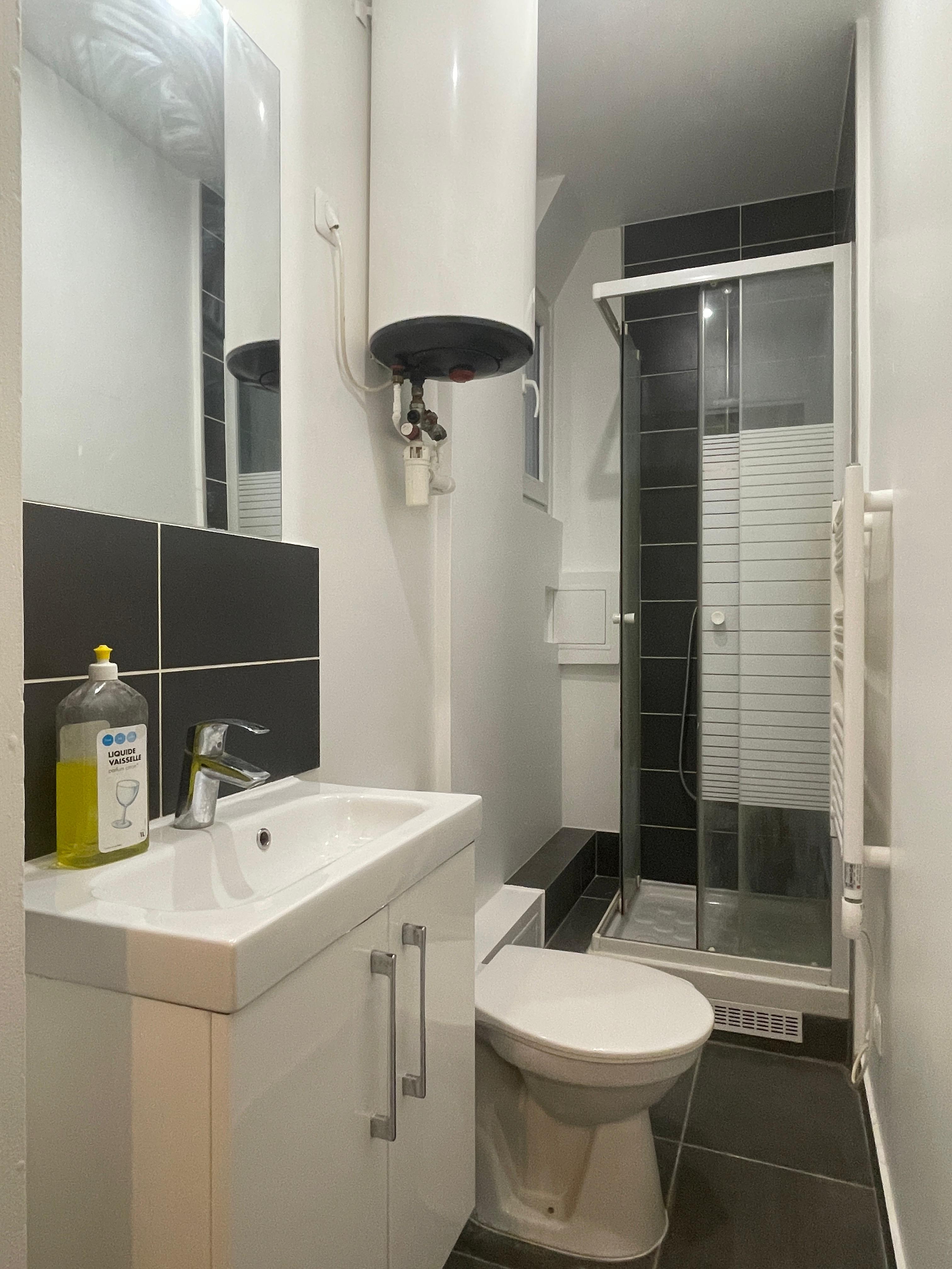 PARIS 20区·21.98平·studio·有家具·仅长租[法国巴黎租房]