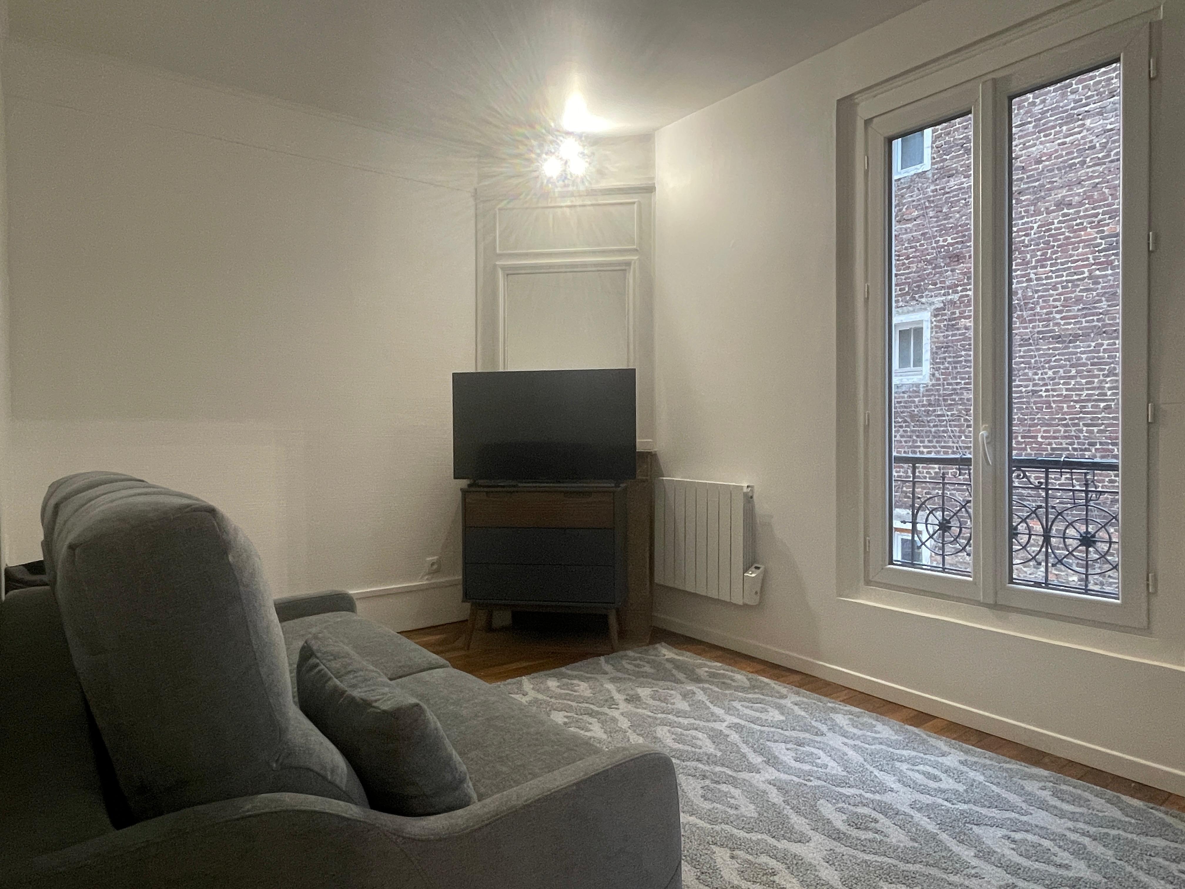 PARIS 20区·21.98平·studio·有家具·仅长租[法国巴黎租房]